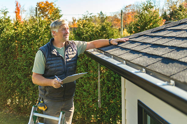 Professional Flat Roof Repair technician working in Paris, MO